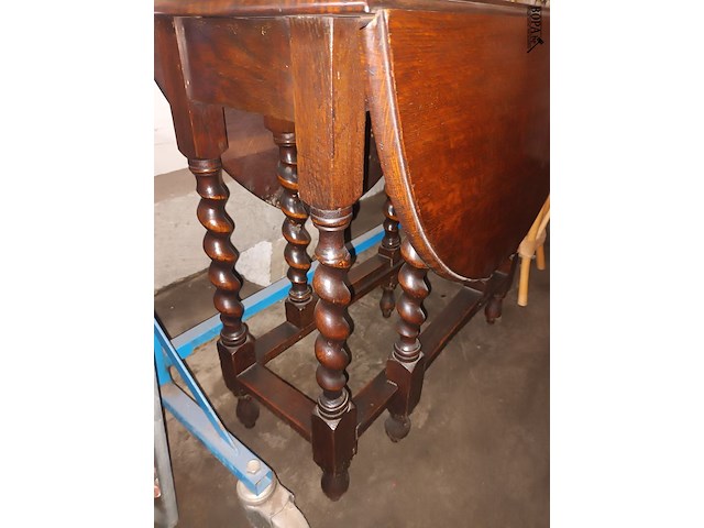 Lot 514 - klaptafel in massief hout - afbeelding 2 van  3