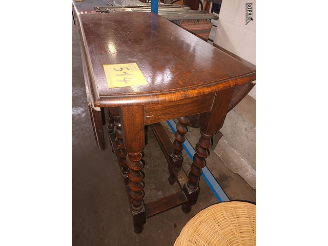 Lot 514 - klaptafel in massief hout - afbeelding 3 van  3