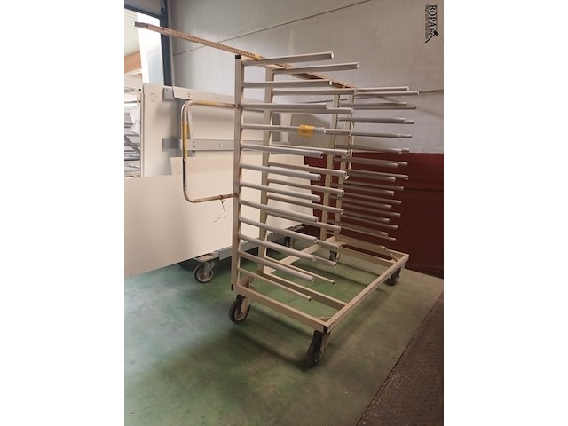 Lot 516 - mobiel draagarmrek - afbeelding 1 van  2