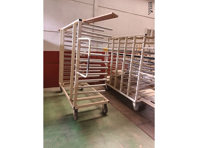 Lot 516 - mobiel draagarmrek - afbeelding 2 van  2