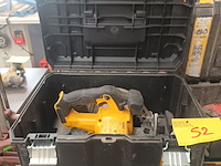 Lot 52 - accu cirkelzaag dewalt - afbeelding 4 van  4