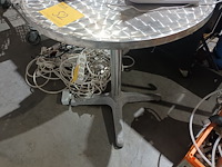 Lot 52 - aluminium terrastafel - afbeelding 2 van  3