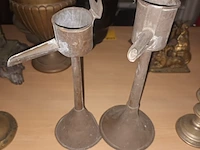 Lot 52 - antieke snotneus olielampen. 2 stuks - afbeelding 3 van  3