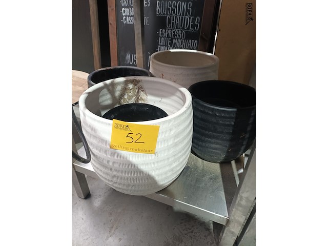 Lot 52 - bloempotten. 4 stuks - afbeelding 1 van  3