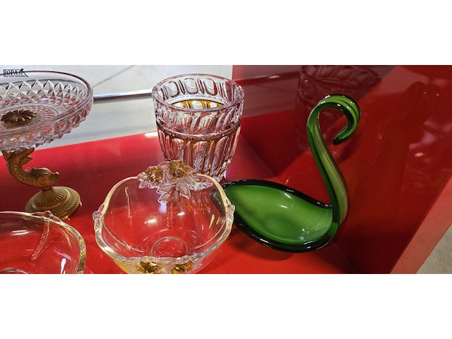 Lot 52 - diverse glassierkunst items 9 stuks - afbeelding 4 van  4