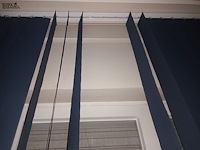 Lot 52 - lamellen gordijn luxaflex - afbeelding 2 van  3