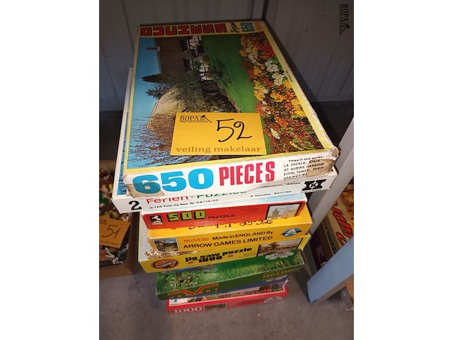 Lot 52 - puzzels. 11 stuks - afbeelding 1 van  4