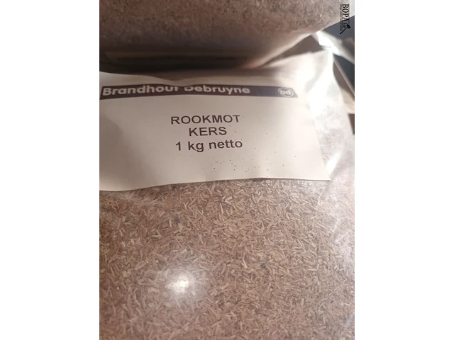 Lot 52 - rookmot kers 1 kg. 17 stuks - afbeelding 2 van  3