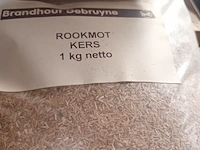 Lot 52 - rookmot kers 1 kg. 17 stuks - afbeelding 2 van  3