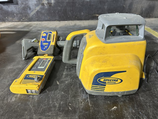 Lot 52 - spectra precision laser gl 422 n - afbeelding 2 van  9