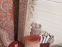 Lot 52 - tapijten. 7 stuks - afbeelding 3 van  4