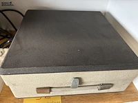 Lot 52 - vintage platenspeler neukord - afbeelding 1 van  4