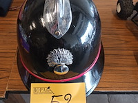 Lot 52 - vintage rijkswacht helm met binnenwerk - afbeelding 1 van  3