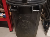 Lot 52 - vuilnisbak. 2 stuks - afbeelding 2 van  4