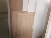 Lot 520 - transportkar met inhoud. 3 stuks - afbeelding 3 van  4