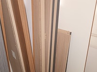 Lot 520 - transportkar met inhoud. 3 stuks - afbeelding 4 van  4