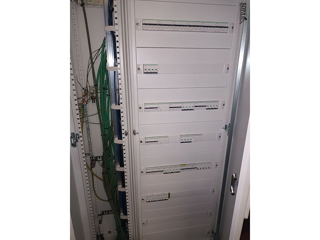 Lot 522 - schneider elektriciteitskast - afbeelding 5 van  5