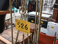 Lot 526 - plantenstaander - afbeelding 2 van  3