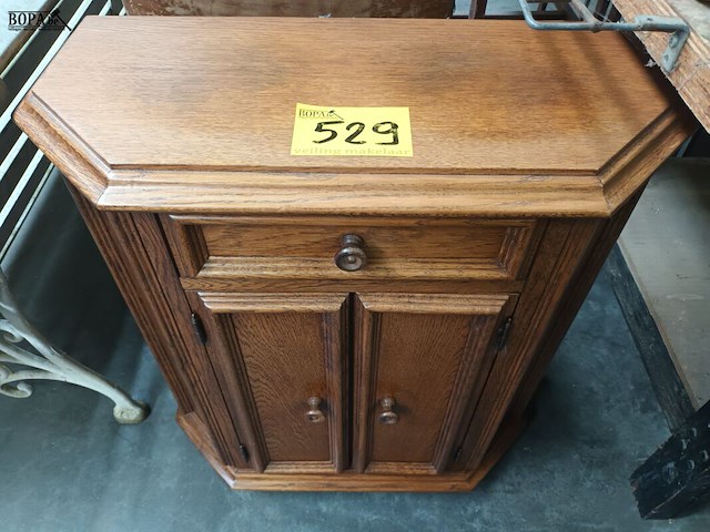 Lot 529 - eiken kastje - afbeelding 4 van  4
