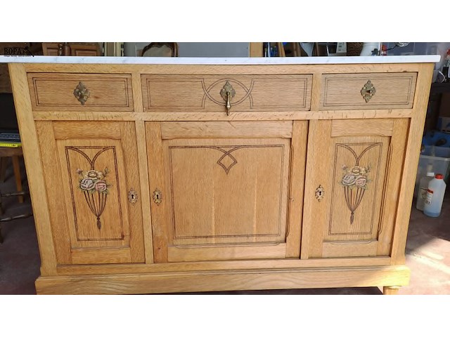 Lot 53 - antieken frans dressoir met marmeren blad en bloemenpatroon - afbeelding 3 van  3