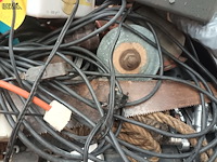 Lot 53 - bak met werkmateriaal - afbeelding 6 van  6