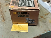Lot 53 - black & decker schuurmachine met puntvormige schuurzool - afbeelding 1 van  3