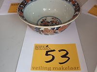 Lot 53 - chinese sierkom met bloemendecor - afbeelding 4 van  4