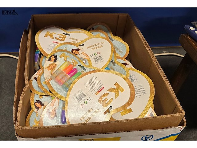 Lot 53 - doos met k3 markeerstiften nieuw - afbeelding 1 van  3