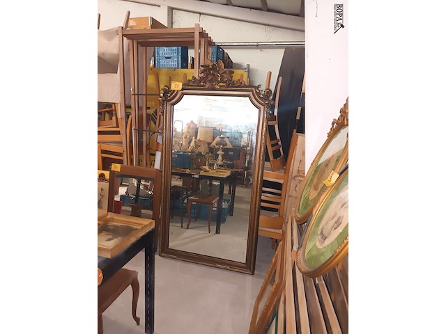 Lot 53 - grote antieke spiegel - afbeelding 1 van  4