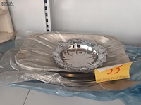 Lot 53 - inox schalen en plateau’s. 11 stuks - afbeelding 2 van  4