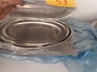 Lot 53 - inox schalen en plateau’s. 11 stuks - afbeelding 3 van  4