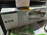 Lot 53 - kantoormateriaal. 4 stuks - afbeelding 3 van  6