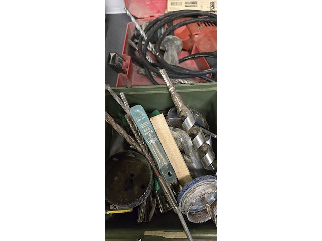 Lot 53 - klopboormachine hilti te5 in koffer en boren - afbeelding 2 van  5