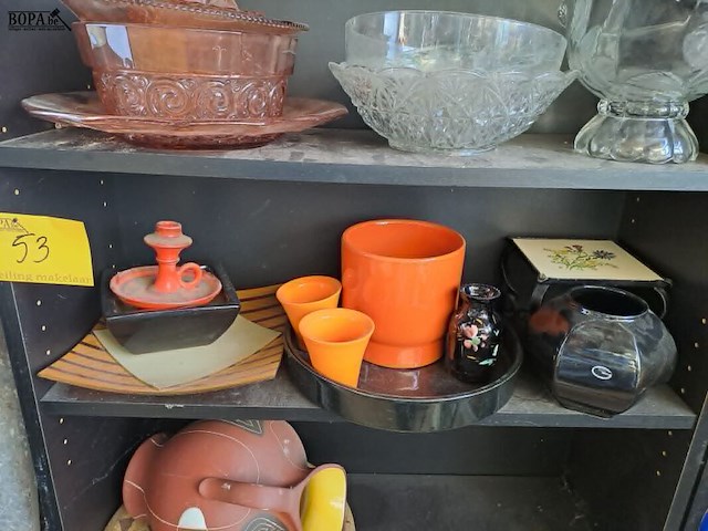 Lot 53 - lot decoratief allerlei- zwart oranje kleuren - afbeelding 1 van  6