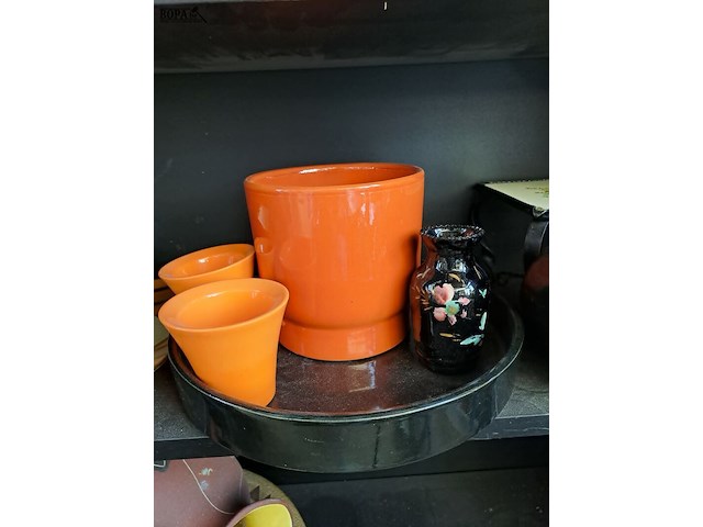 Lot 53 - lot decoratief allerlei- zwart oranje kleuren - afbeelding 4 van  6