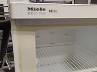 Lot 53 - miele frigo/diepvries - afbeelding 2 van  3