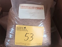 Lot 53 - rookmot appel 1 kg. 15 stuks - afbeelding 3 van  3