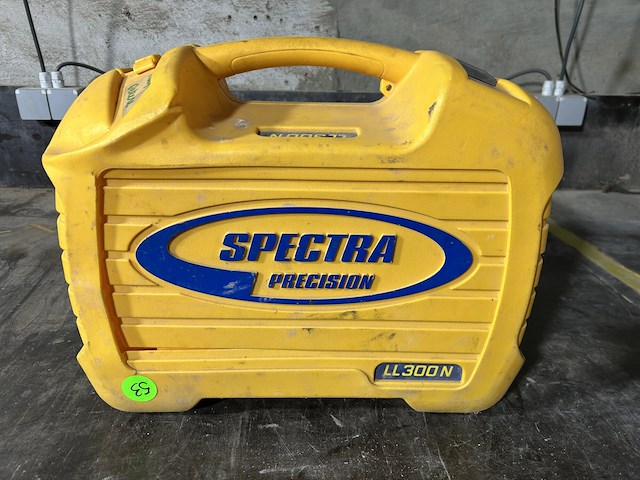 Lot 53 - spectra precision laser ll300n - afbeelding 6 van  6