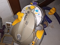 Lot 53 - stofzuiger dyson - afbeelding 2 van  3