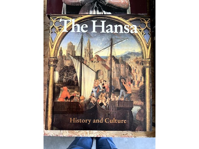 Lot 53 - the hansa en la sculpture en bourgogne 2 boeken - afbeelding 2 van  9