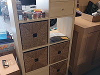 Lot 53 - vakkenkast - afbeelding 1 van  4