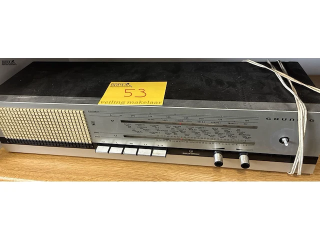 Lot 53 - vintage radio grundig - afbeelding 1 van  4
