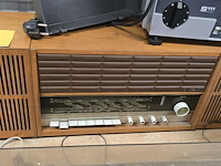 Lot 53 - vintage radio loewe opta - afbeelding 1 van  2