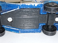 Lot 53 - vrachtwagens en autocars op schaal. 24 stuks - afbeelding 9 van  10