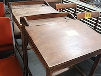Lot 532 - schoolbankje torck. 2 stuks - afbeelding 1 van  6