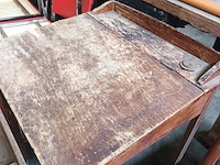 Lot 532 - schoolbankje torck. 2 stuks - afbeelding 3 van  6