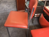 Lot 533 - keukenstoelen oranje. 6 stuks - afbeelding 4 van  4