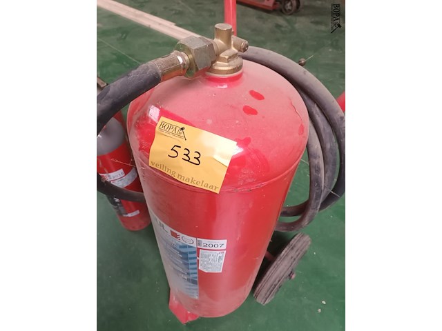 Lot 533 - poederblusser 50 kg op wagentje - afbeelding 4 van  4