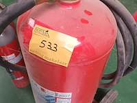 Lot 533 - poederblusser 50 kg op wagentje - afbeelding 4 van  4