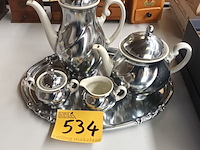 Lot 534 - koffiestel op plateau - afbeelding 1 van  3